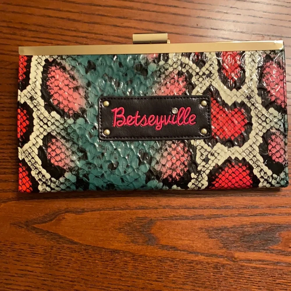 Betseyville by Betsey Johnson snakeskin clutch - Picture 1 of 6